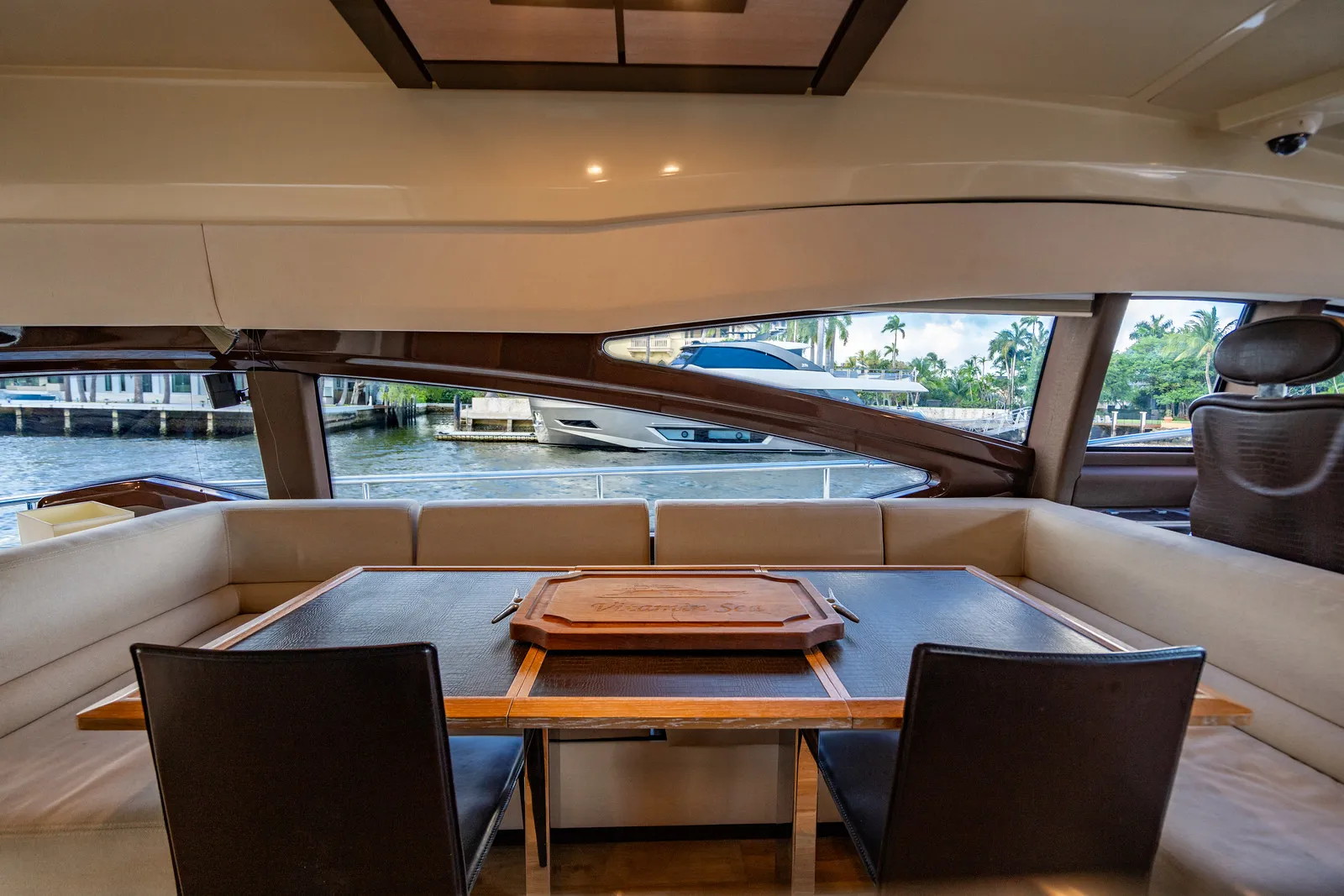 70' Azimut — image 8