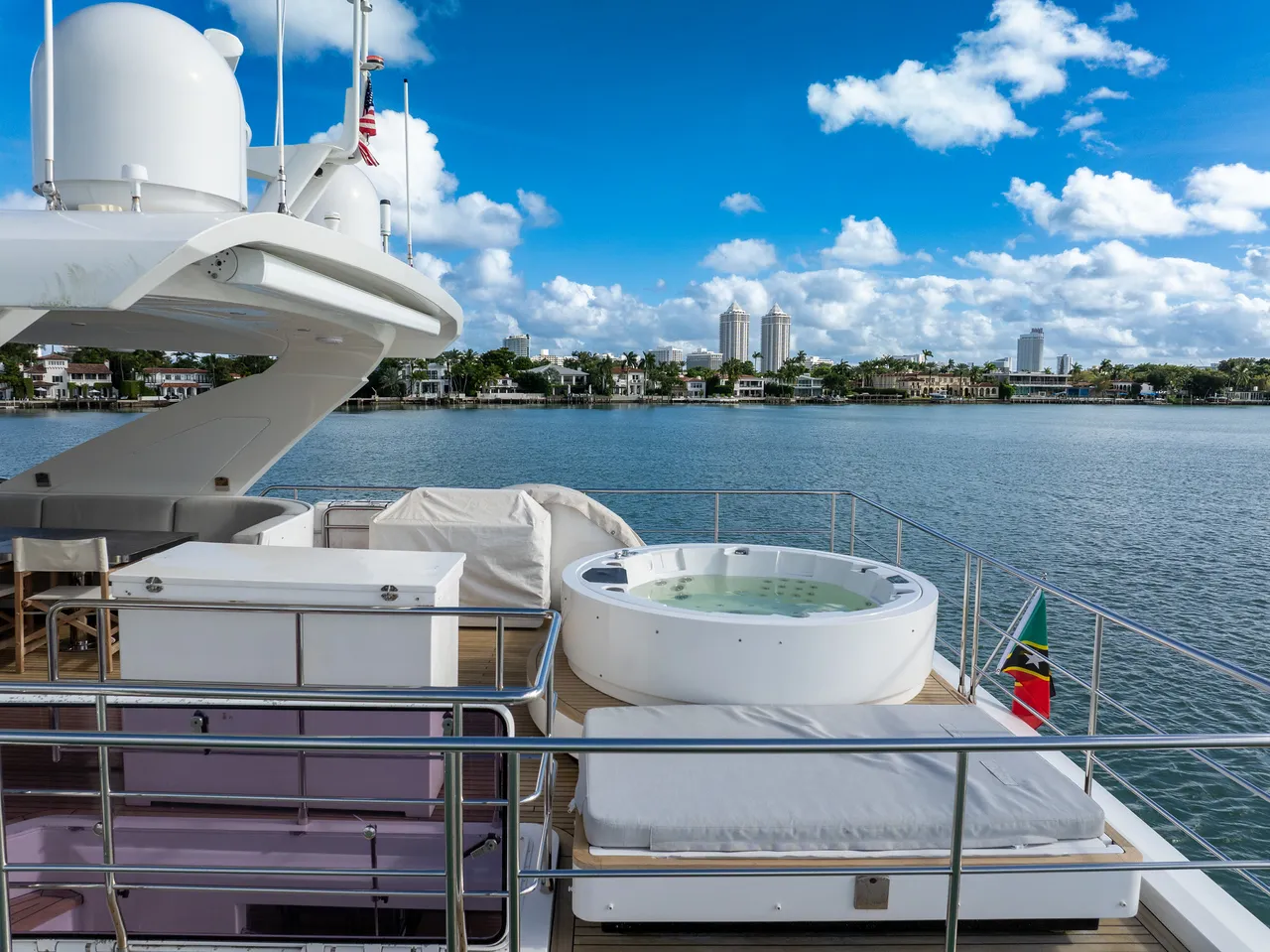 88' Azimut — image 12