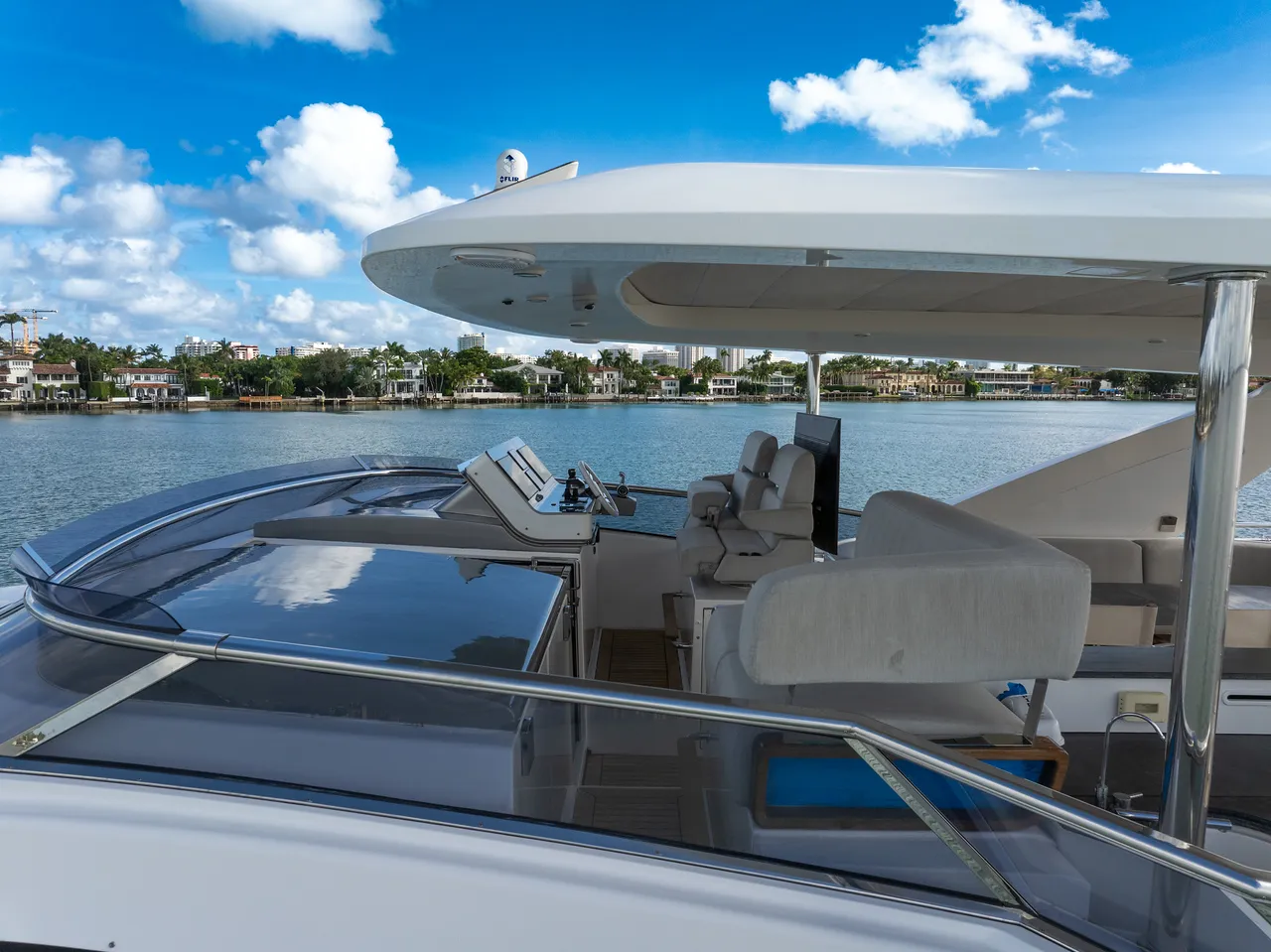 88' Azimut — image 13