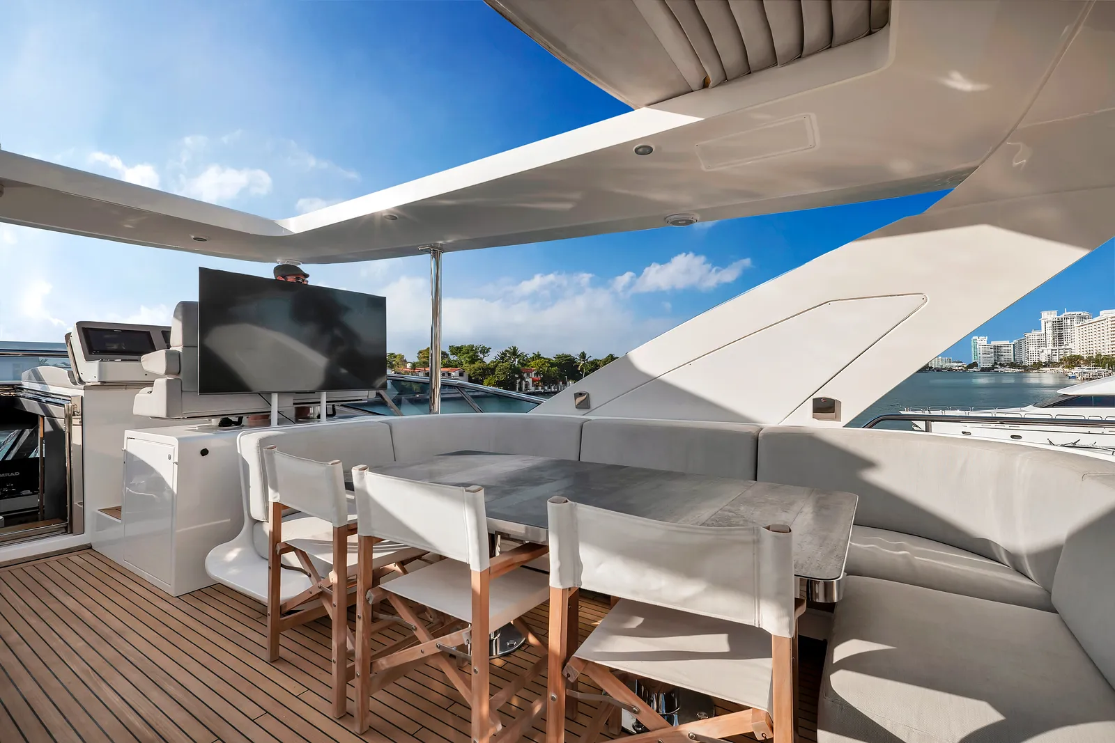 88' Azimut — image 15