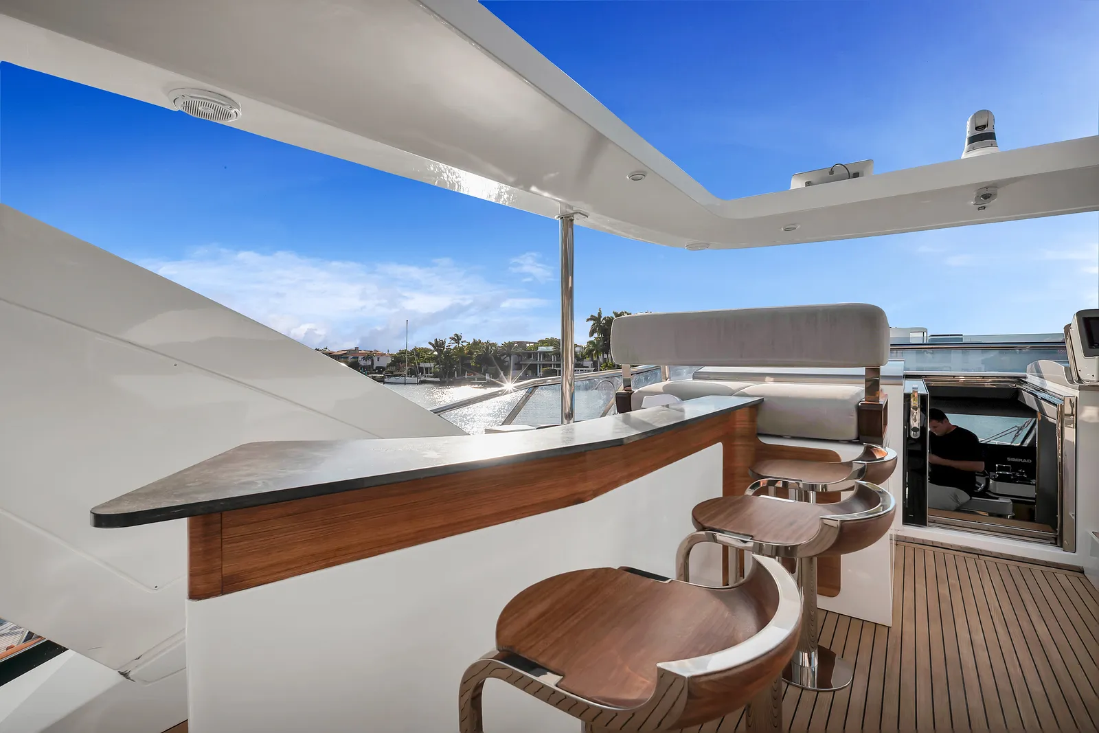88' Azimut — image 16