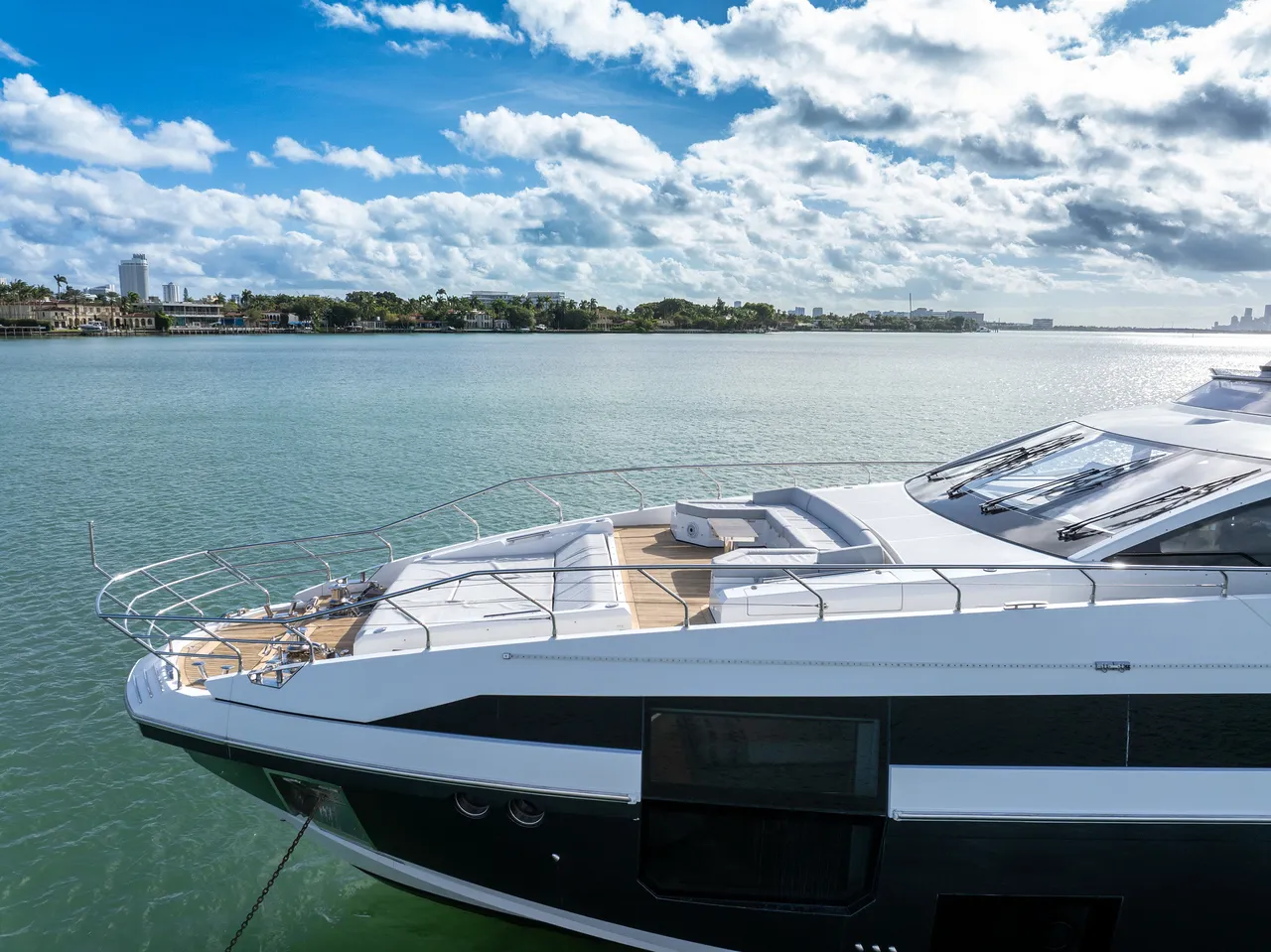 88' Azimut image 2