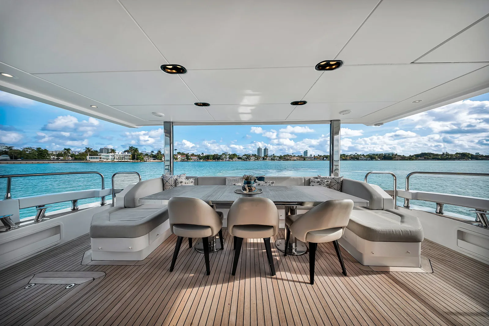 88' Azimut — image 23