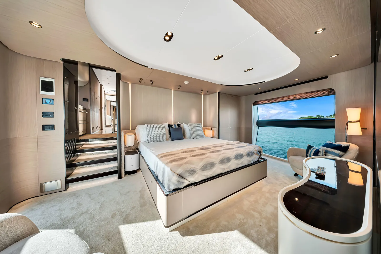 88' Azimut — image 33