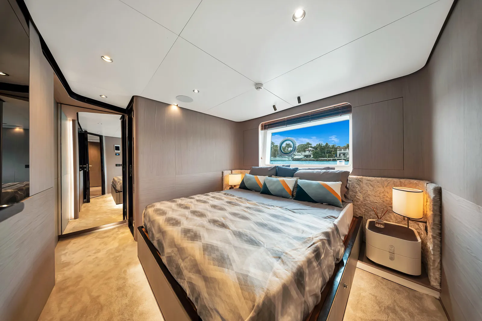 88' Azimut — image 37