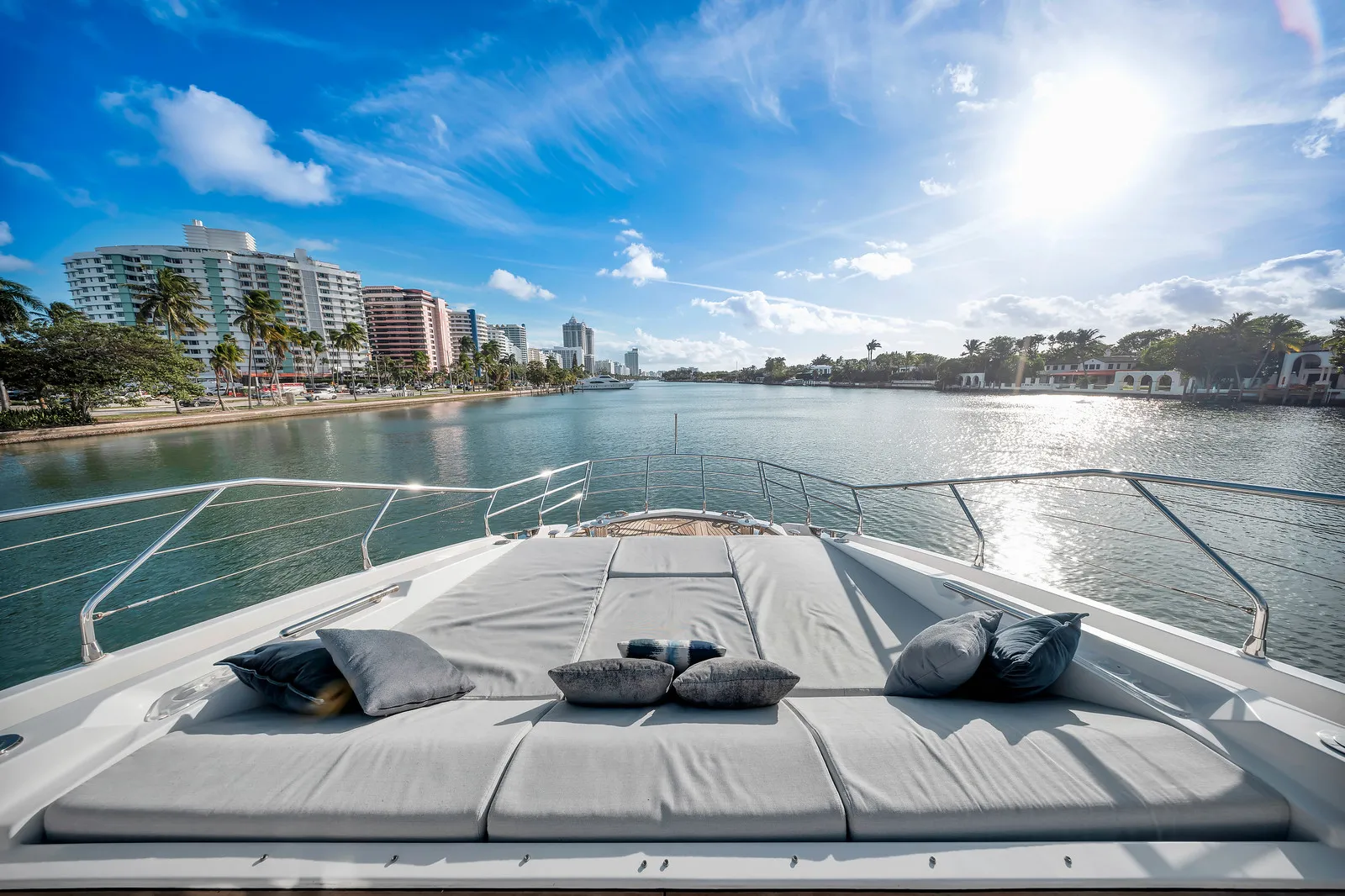 88' Azimut image 5