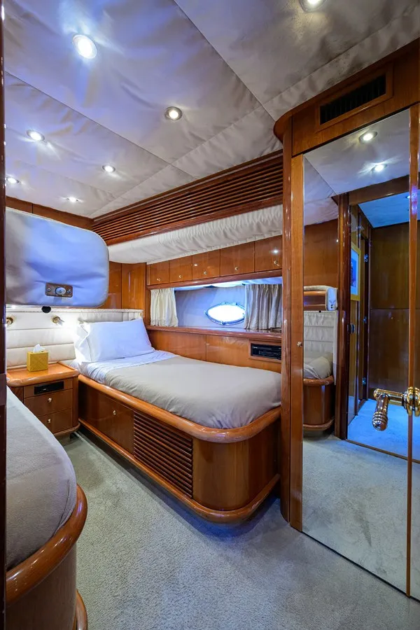 88' Sunseeker — image 22
