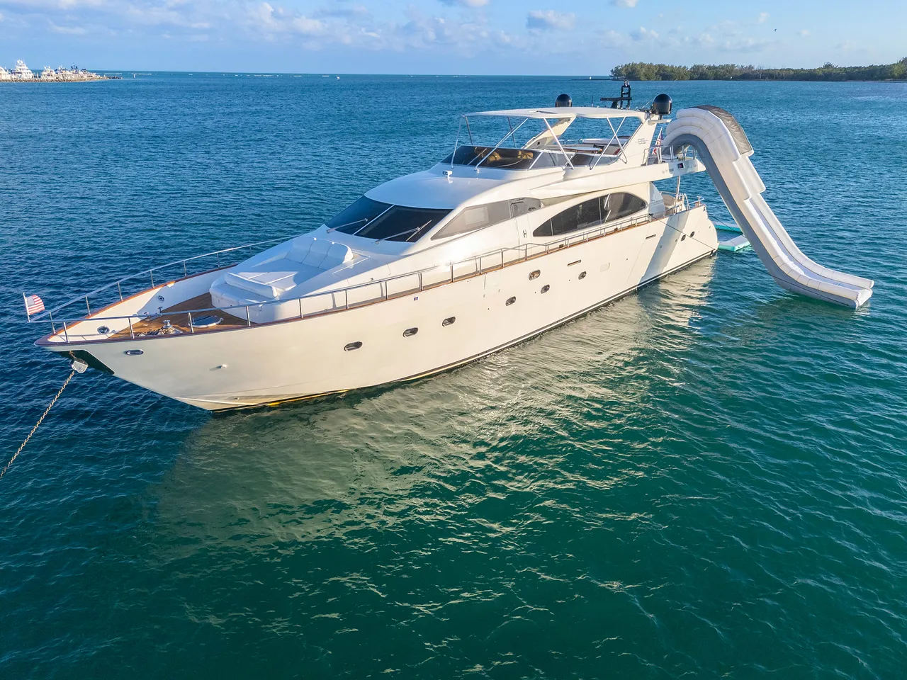 90' Azimut — image 12