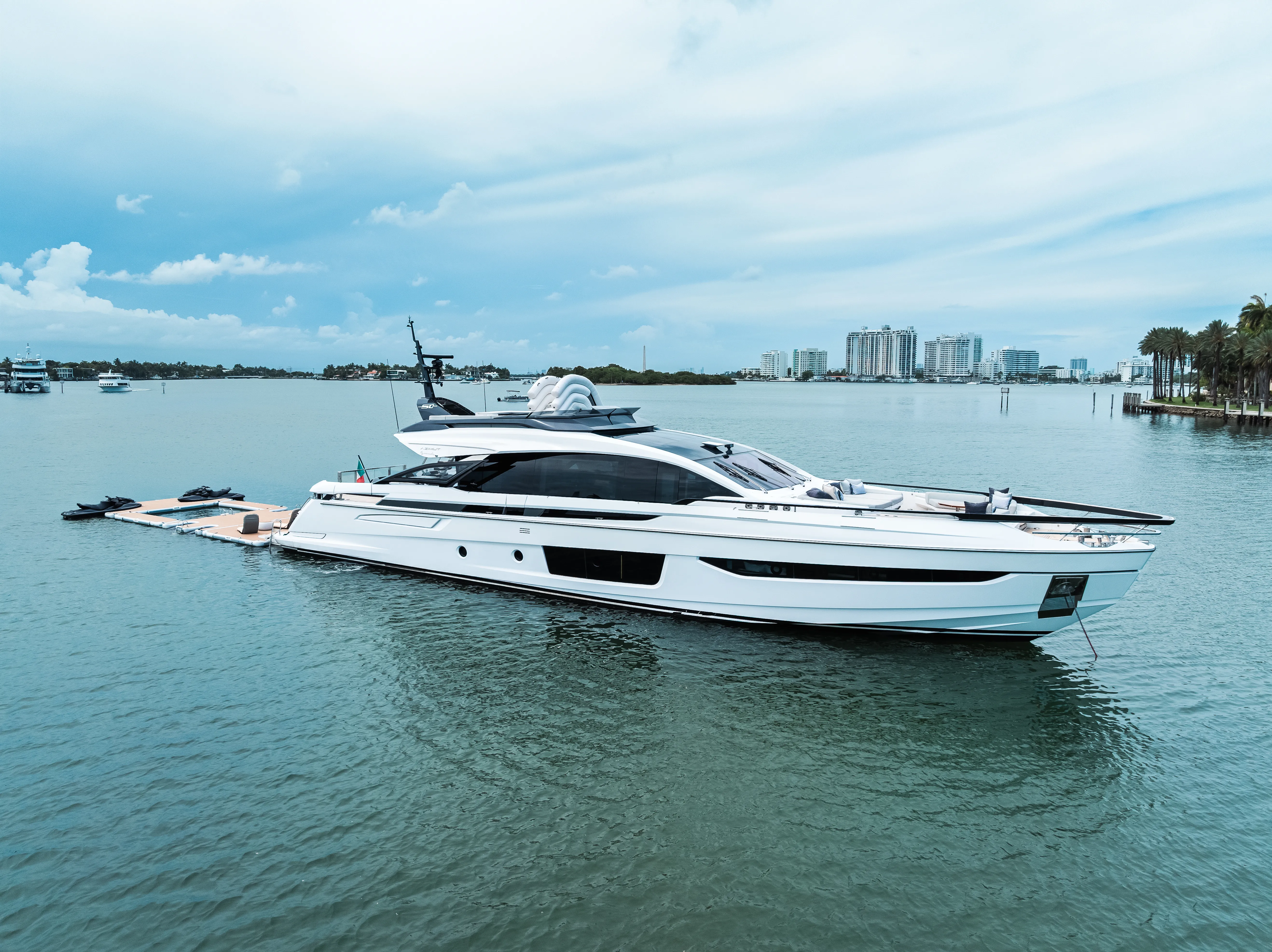 94' Azimut S10 image 1