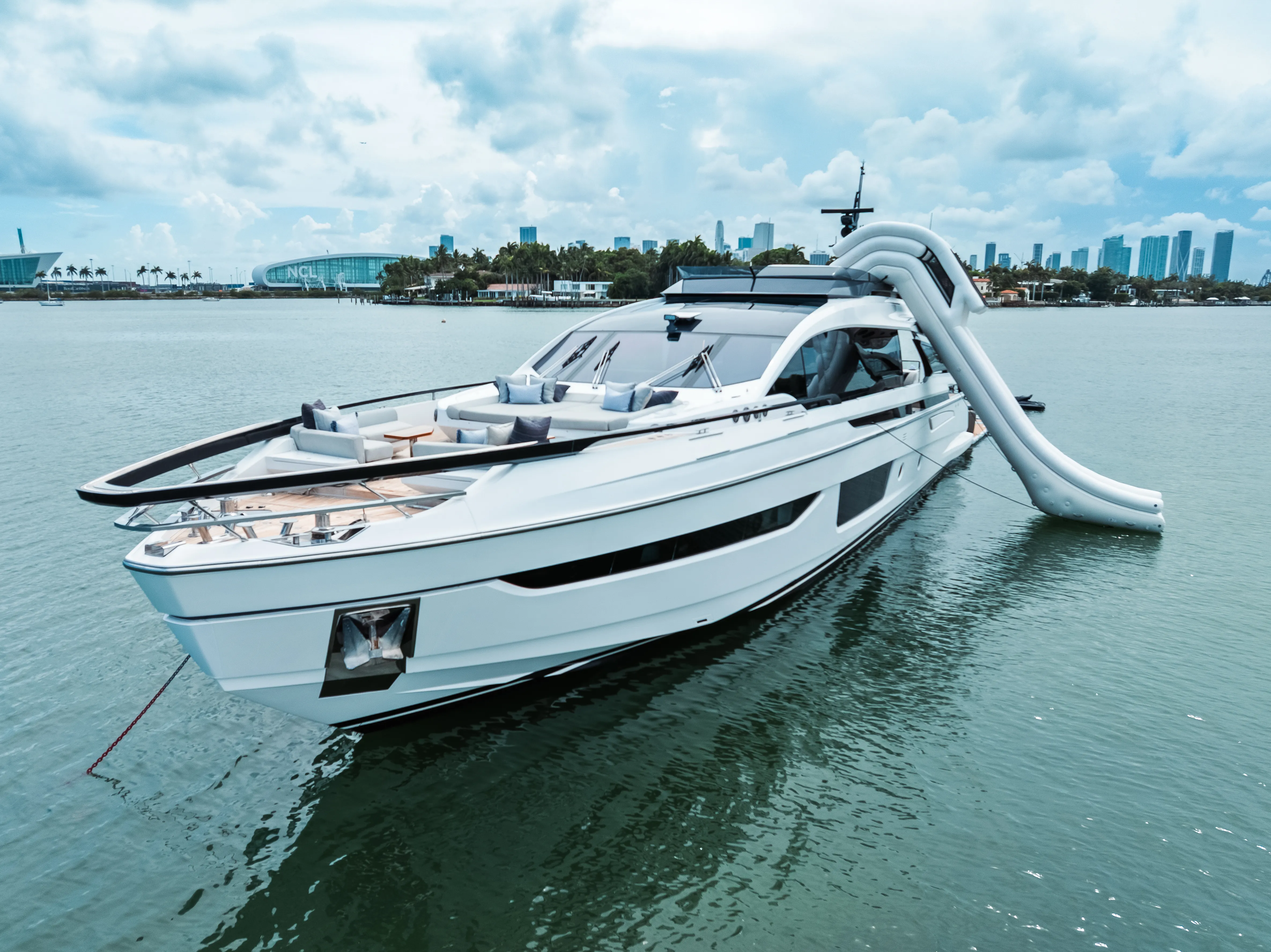 94' Azimut S10 image 2