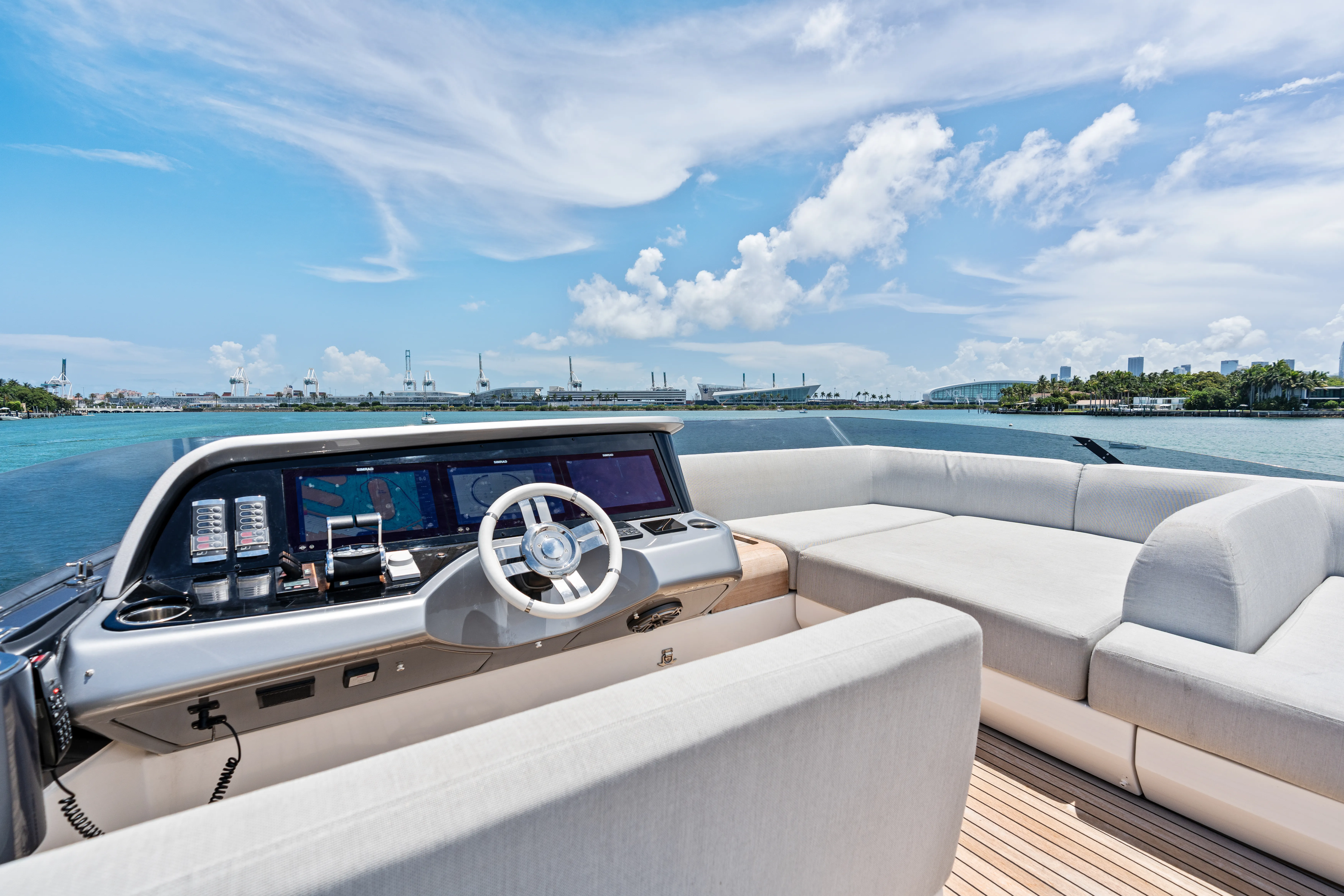 94' Azimut S10 — image 20