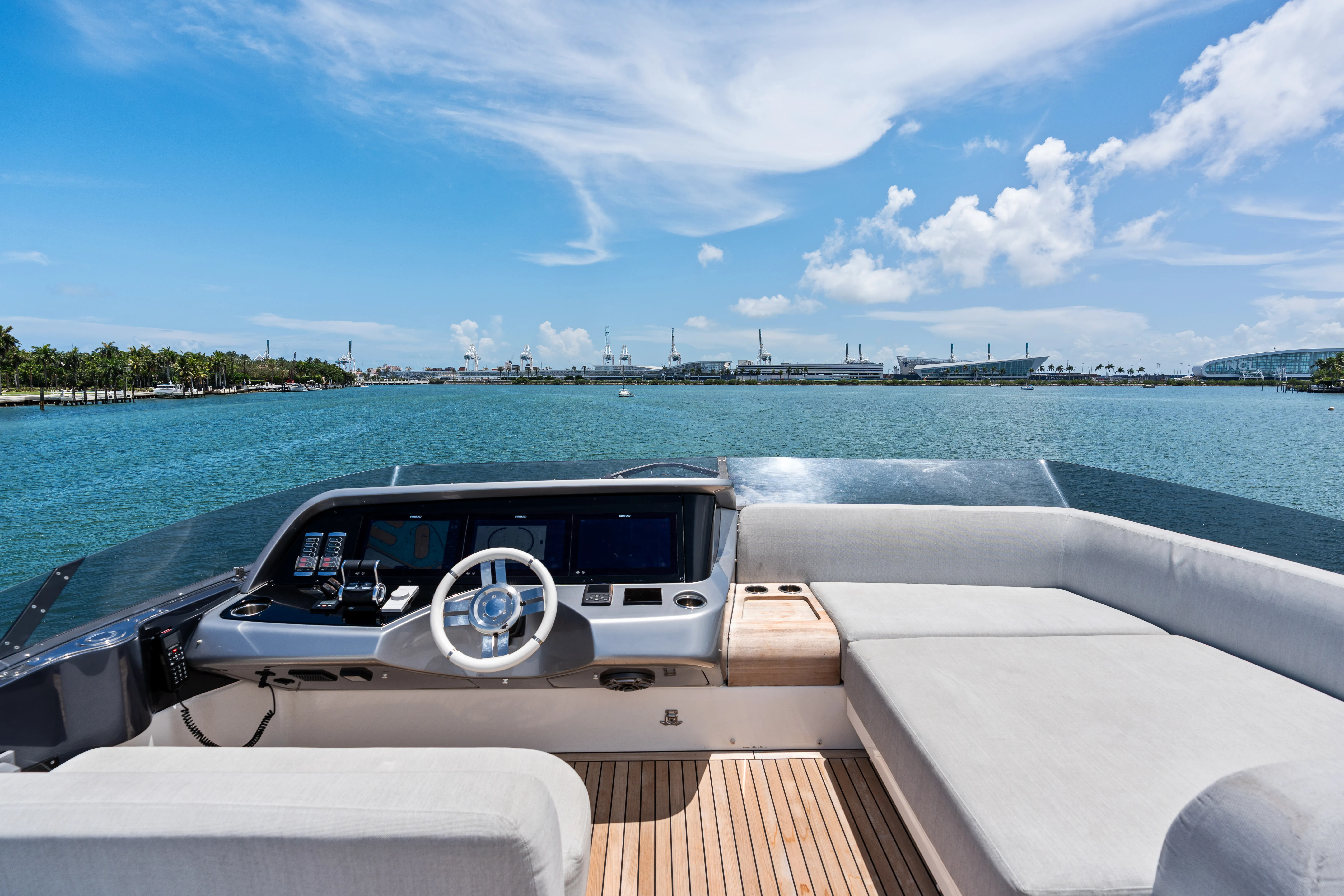 94' Azimut S10 — image 22