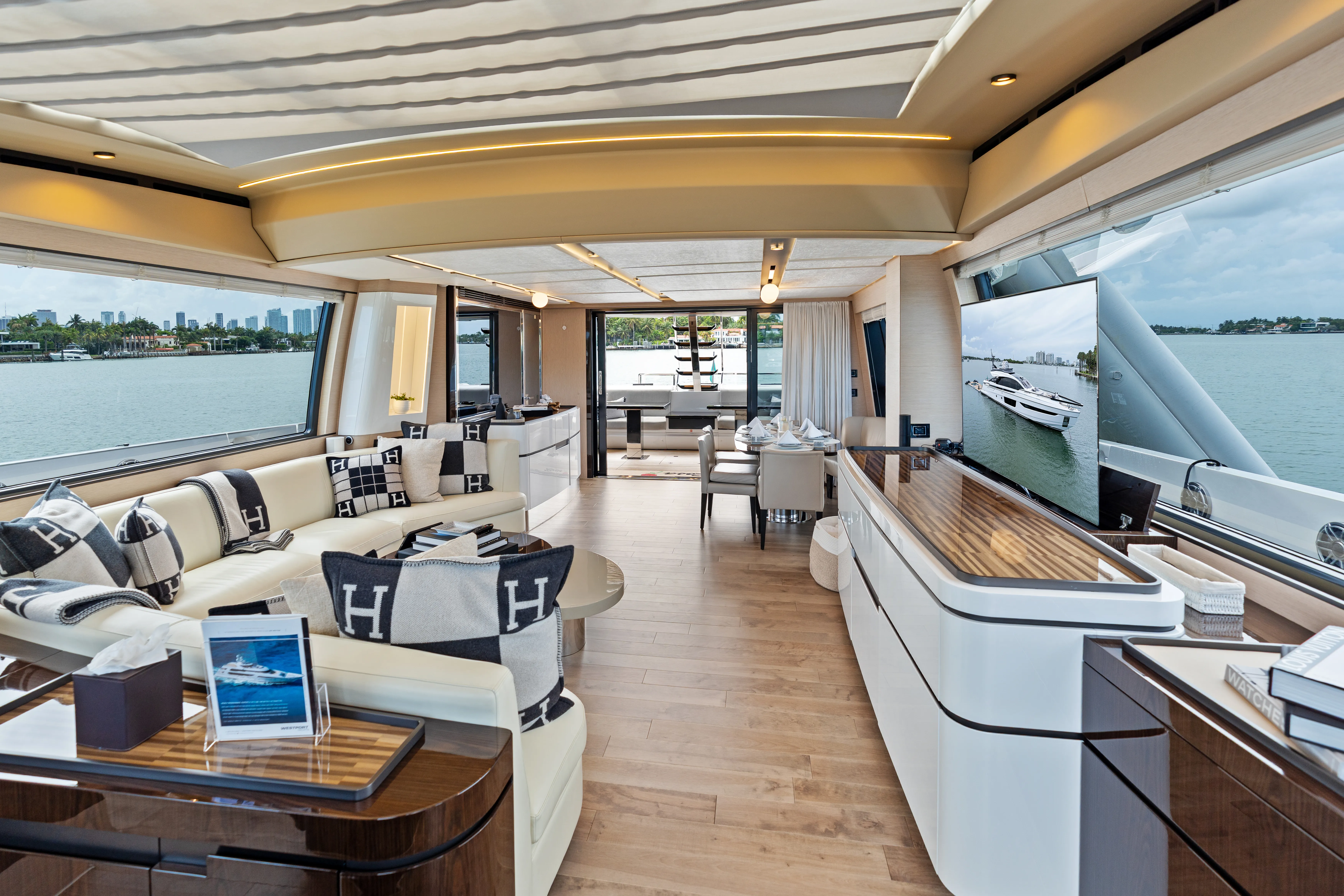 94' Azimut S10 — image 34