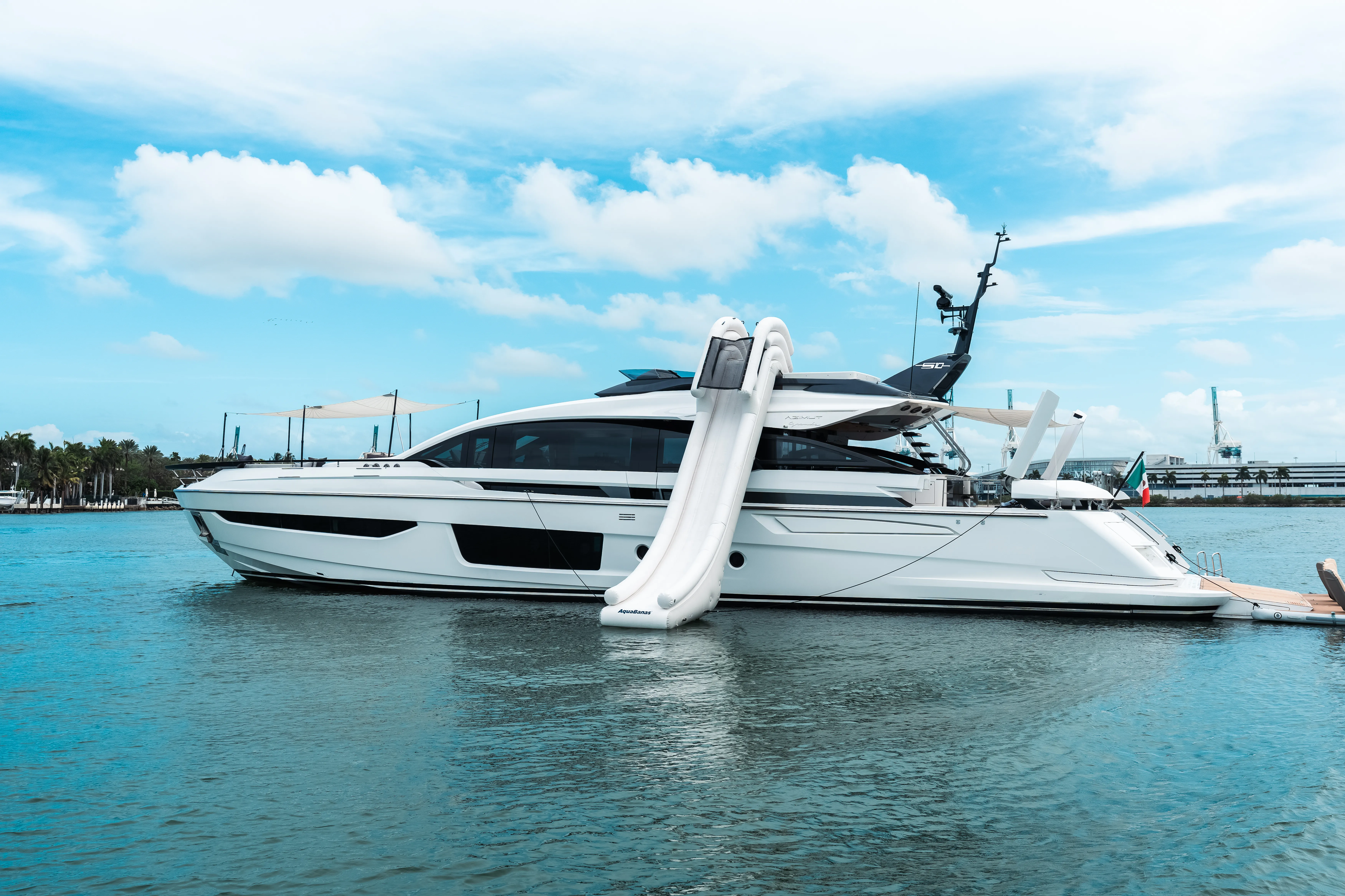 94' Azimut S10 — image 36